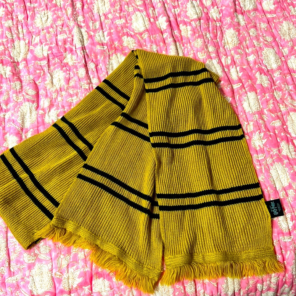 Harry Potter Hufflepuff Scarf